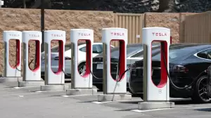 Tesla Tarik Kembali 2.19 Juta Unit Mobil. Ini Masalahnya