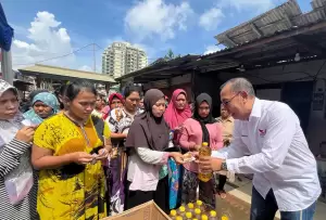 Gelar Bazar Murah dan Cek Kesehatan Gratis, Caleg Perindo Sambangi Pancoran Buntu