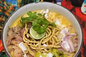 Mengenal Khao Soi, Kuliner Legendaris Khas Thailand yang Memanjakan Lidah