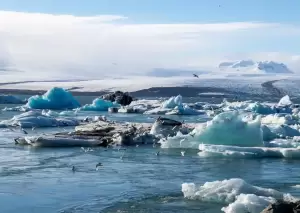 Gunung Es Terbesar di Dunia Terdeteksi Berputar 360 Derajat di Antartika