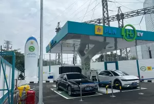 PLN Hadirkan SPBU Hidrogen Pertama di Indonesia, Bisa Cas Mobil Listrik Juga!