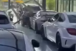 Polisi Tes Urine Penabrak Showroom Mobil Mewah Porsche di PIK 2, Ini Hasilnya