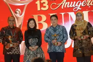 Performa Bagus, Pos Indonesia Raih 2 Penghargaan di BUMN Award 2024
