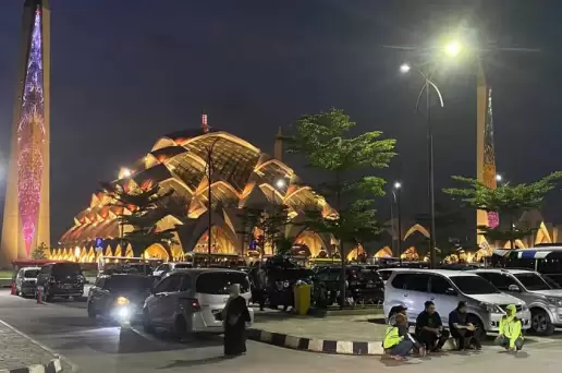 MUI Jabar: Pungli Berkedok Parkir di Al-Jabbar Coreng Citra Masjid