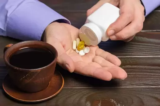 10 Obat yang Tidak Boleh Diminum Bersama dengan Kopi