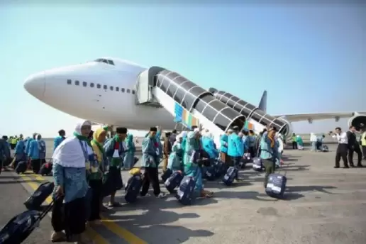 13.050 Jemaah Haji Jabar Berangkat dari Embarkasi Kertajati, Kloter Pertama Terbang 12 Mei